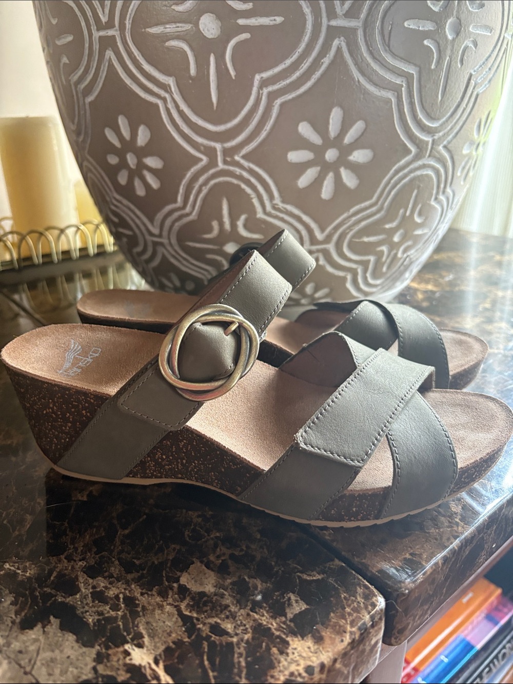 NWOT Dansko Susie Sandals Army Green Open Toe Double Strap Wedge EU39/US 8.5-9 - Picture 9 of 14